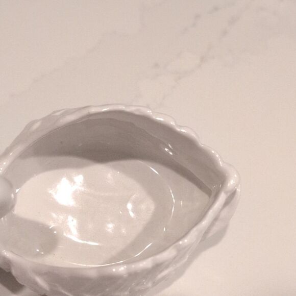 Vintage Elegant White Swan Planter Made In Portugal - Picture 7 of 9